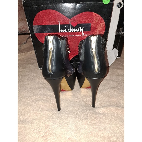 Luichiny Gorgeous and sassy size 8 with 7 inch stilletos - Picture 6 of 10